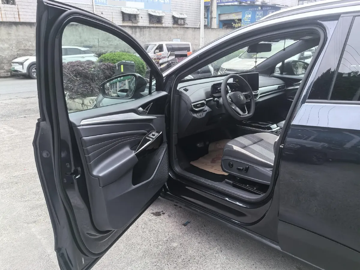 2022 Chevrolet Menlo BEV 61.1KWH,autocango,china used car exporter,china ev exporter,chinese used car exporter,chinese used ev exporter