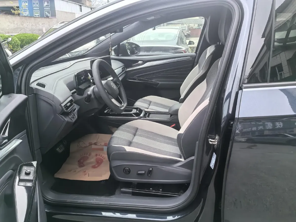 2022 Chevrolet Menlo BEV 61.1KWH,autocango,china used car exporter,china ev exporter,chinese used car exporter,chinese used ev exporter