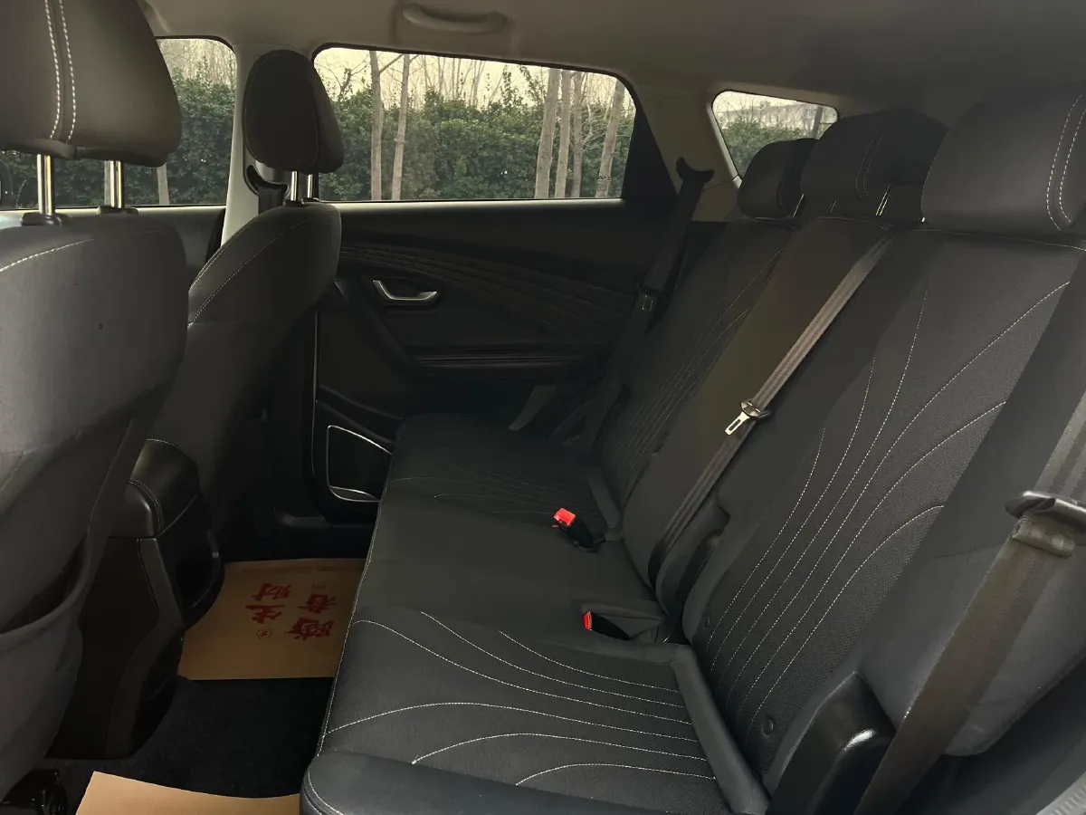 2021 SWM G05 2.0L 143HP L4 5MT,autocango,china used car exporter,china ev exporter,chinese used car exporter,chinese used ev exporter