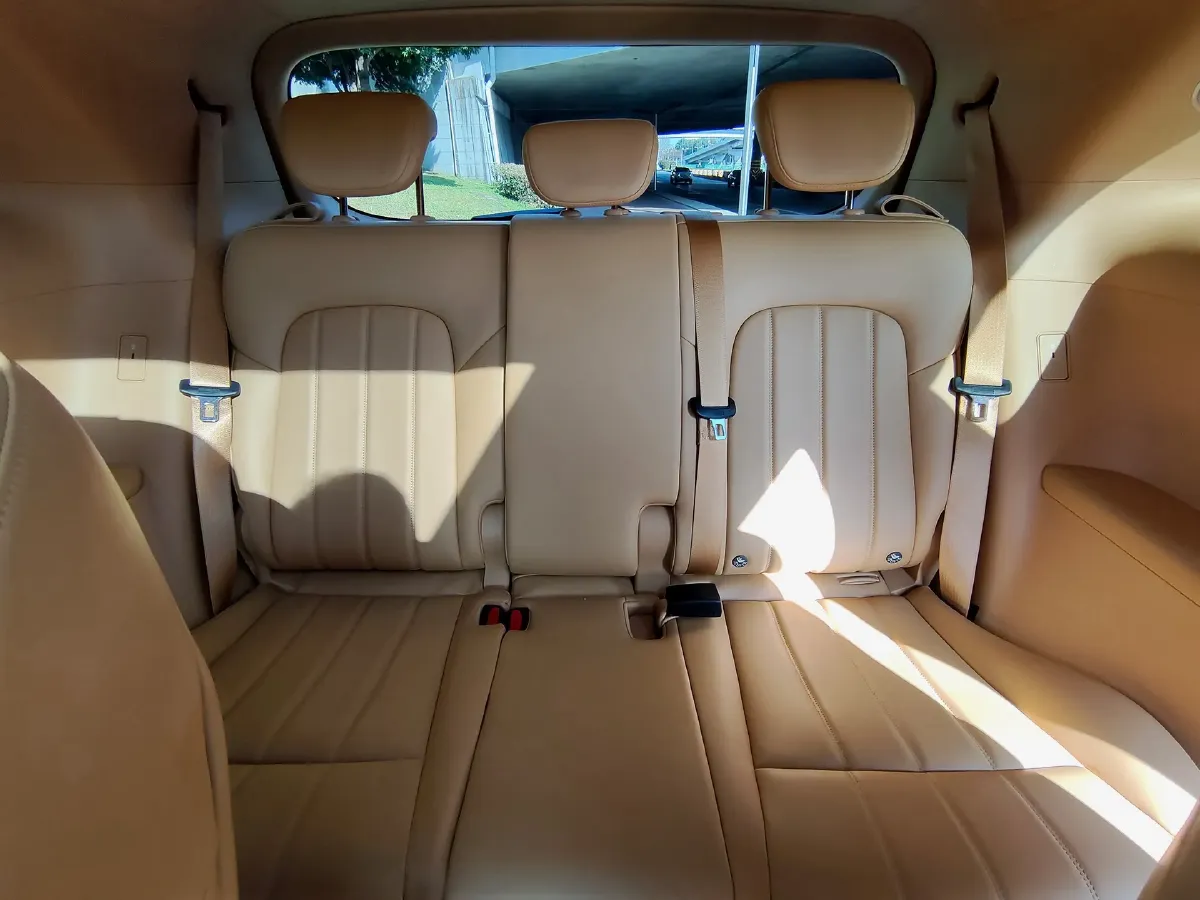 2026 Voyah Dream 1.5T 150HP L4 PHEV,autocango,china used car exporter,china ev exporter,chinese used car exporter,chinese used ev exporter