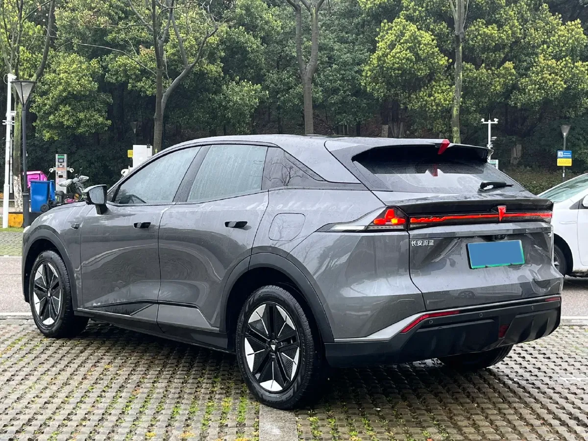 2023 Deepal S07 BEV 66.8KWH,autocango,china used car exporter,china ev exporter,chinese used car exporter,chinese used ev exporter