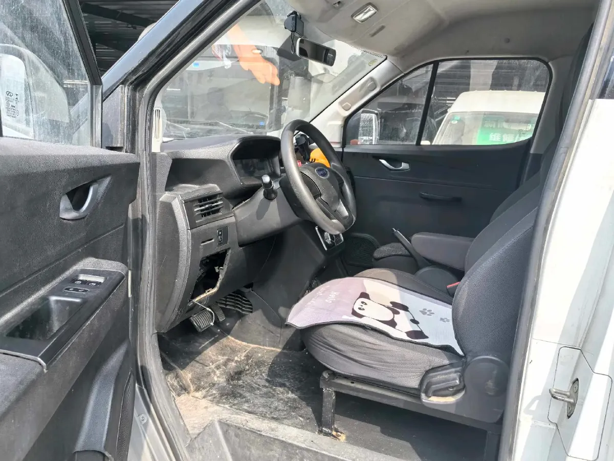 2019 Karry Dolphin EV BEV 44.5KWH,autocango,china used car exporter,china ev exporter,chinese used car exporter,chinese used ev exporter