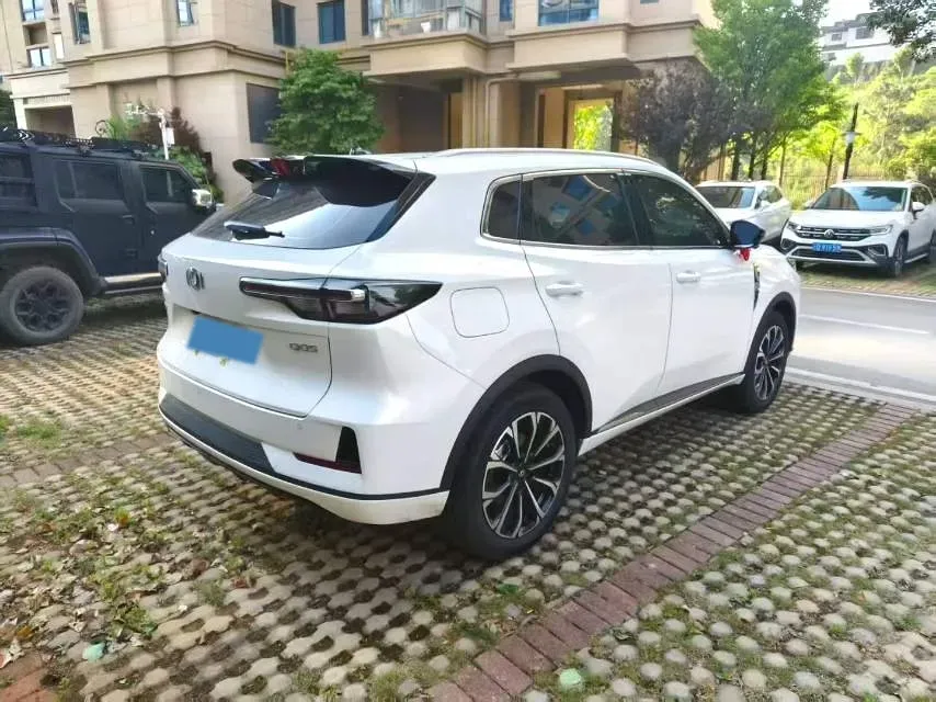 2025 ChangAn QiYuan Q05 Classic 1.5L 98HP L4 E-CVT PHEV 18.4KWH,autocango,china used car exporter,china ev exporter,chinese used car exporter,chinese used ev exporter