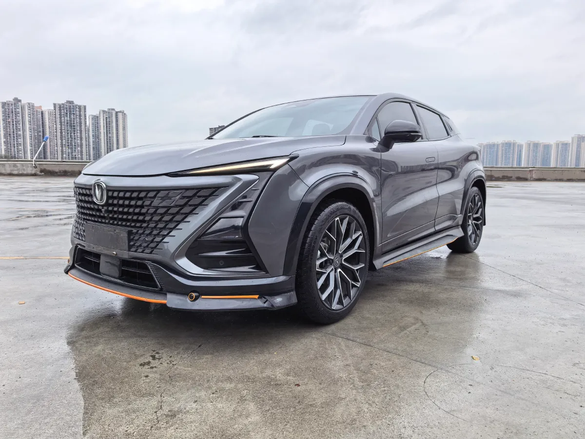 2022 ChangAn UNI-T 1.5T 188HP L4 7DCT,autocango,china used car exporter,china ev exporter,chinese used car exporter,chinese used ev exporter