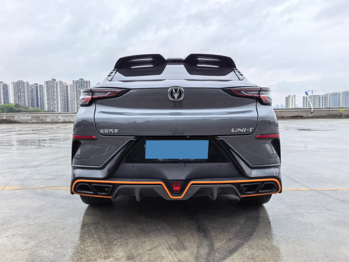 2022 ChangAn UNI-T 1.5T 188HP L4 7DCT,autocango,china used car exporter,china ev exporter,chinese used car exporter,chinese used ev exporter