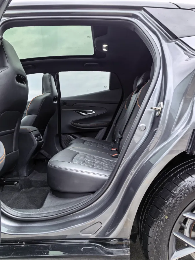 2022 ChangAn UNI-T 1.5T 188HP L4 7DCT,autocango,china used car exporter,china ev exporter,chinese used car exporter,chinese used ev exporter