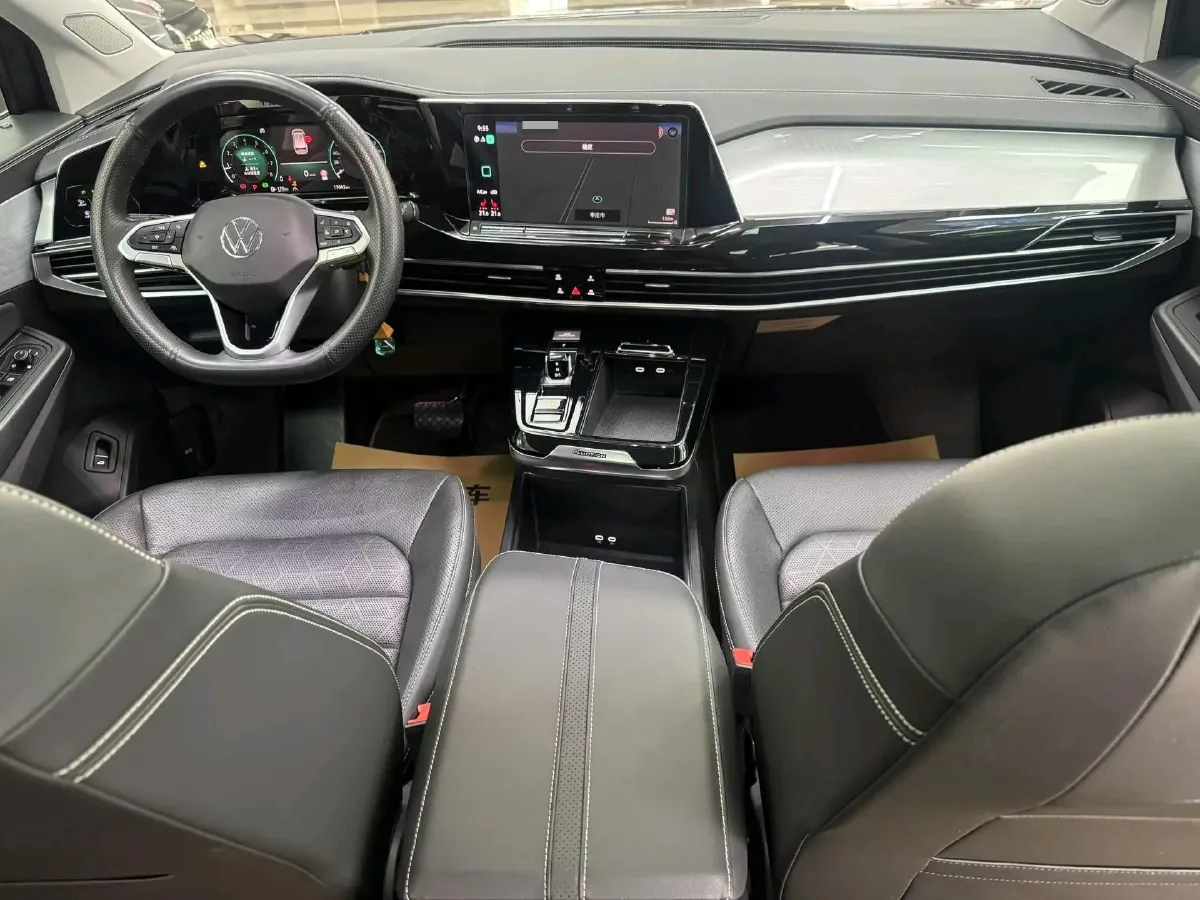 2022 Volkswagen Talagon 2.0T 220HP L4 7DCT,autocango,china used car exporter,china ev exporter,chinese used car exporter,chinese used ev exporter