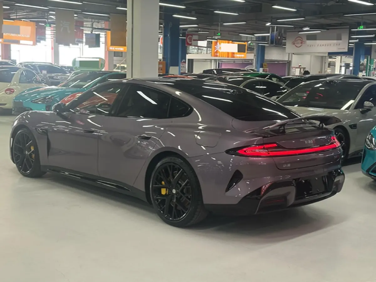 2024 MI SU7 BEV 101KWH,autocango,china used car exporter,china ev exporter,chinese used car exporter,chinese used ev exporter