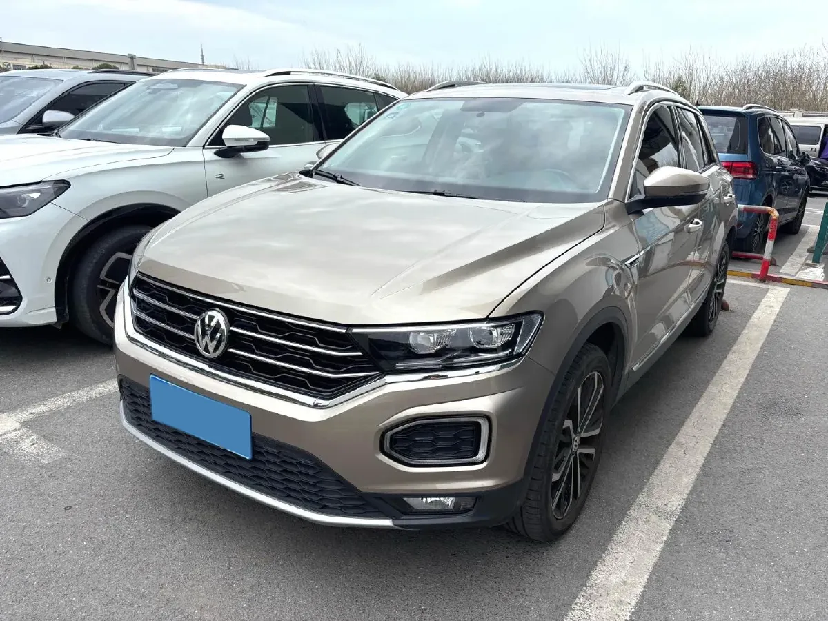 2020 Volkswagen T-Roc 1.4T 150HP L4 7DCT,autocango,china used car exporter,china ev exporter,chinese used car exporter,chinese used ev exporter