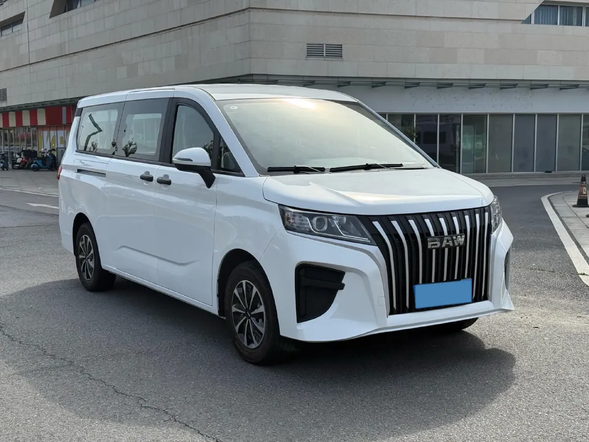 2025 BAW RuiSheng Trump M7 1.6L 124HP L4 5MT,autocango,china used car exporter,china ev exporter,chinese used car exporter,chinese used ev exporter