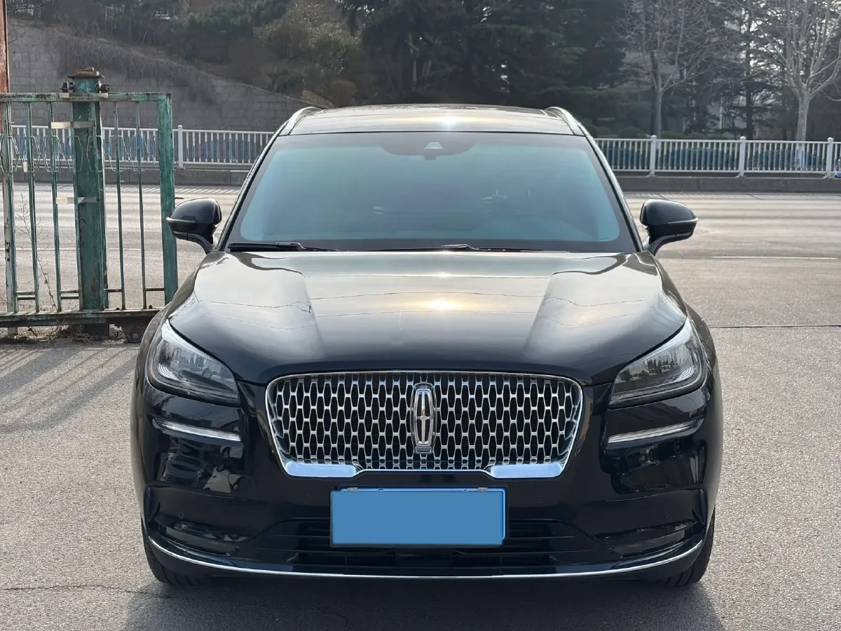 2021 Lincoln Corsair 2.0T 245HP L4 8AT,autocango,china used car exporter,china ev exporter,chinese used car exporter,chinese used ev exporter
