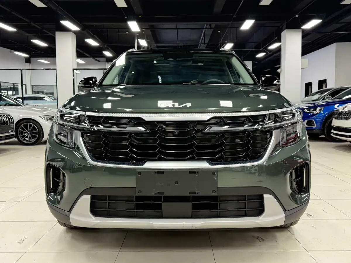 2023 Kia Seltos 1.5L 115HP L4 CVT,autocango,china used car exporter,china ev exporter,chinese used car exporter,chinese used ev exporter