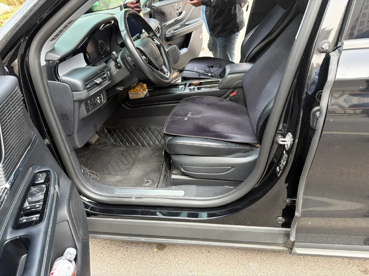 2021 Lincoln Corsair 2.0T 245HP L4 8AT,autocango,china used car exporter,china ev exporter,chinese used car exporter,chinese used ev exporter