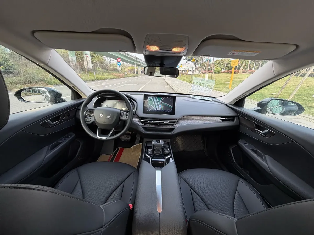 2022 HongQi E-QM5 BEV 54KWH,autocango,china used car exporter,china ev exporter,chinese used car exporter,chinese used ev exporter