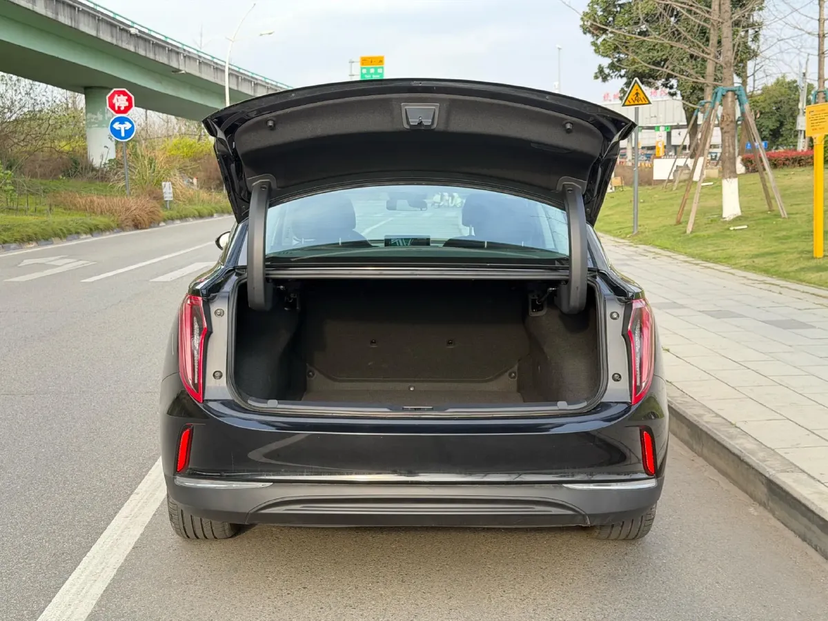 2022 HongQi E-QM5 BEV 54KWH,autocango,china used car exporter,china ev exporter,chinese used car exporter,chinese used ev exporter