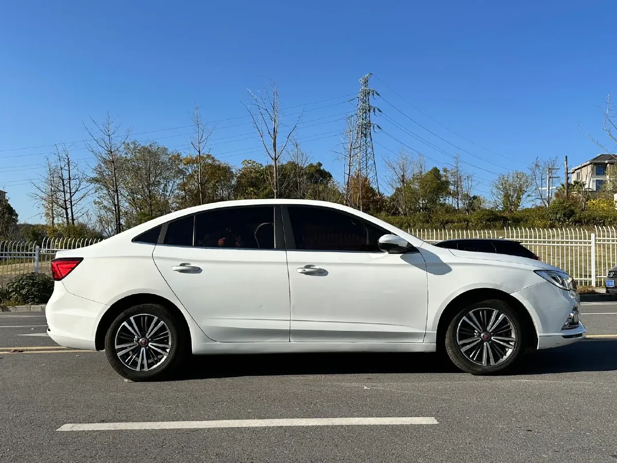 2019 Roewe i5 1.5L 120HP L4 CVT,autocango,china used car exporter,china ev exporter,chinese used car exporter,chinese used ev exporter