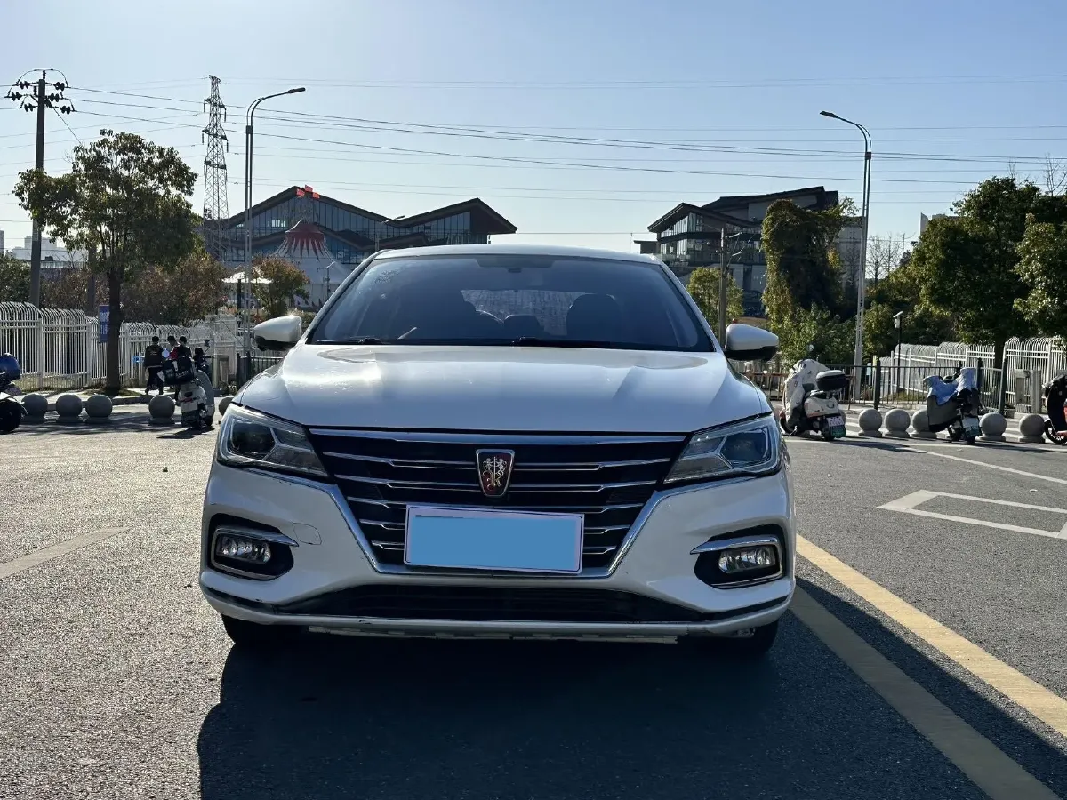 2019 Roewe i5 1.5L 120HP L4 CVT,autocango,china used car exporter,china ev exporter,chinese used car exporter,chinese used ev exporter