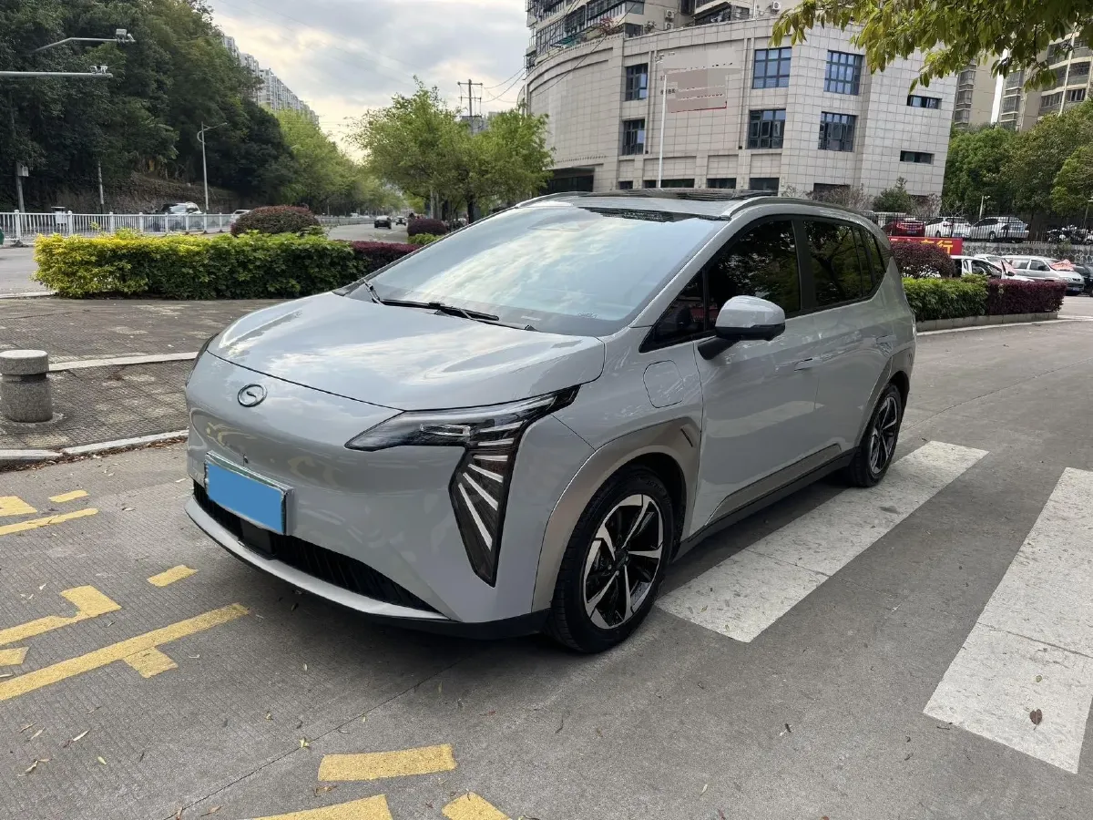 2024 Leapmotor C11 1.5L 95HP L4 REEV 43.74KWH,autocango,china used car exporter,china ev exporter,chinese used car exporter,chinese used ev exporter