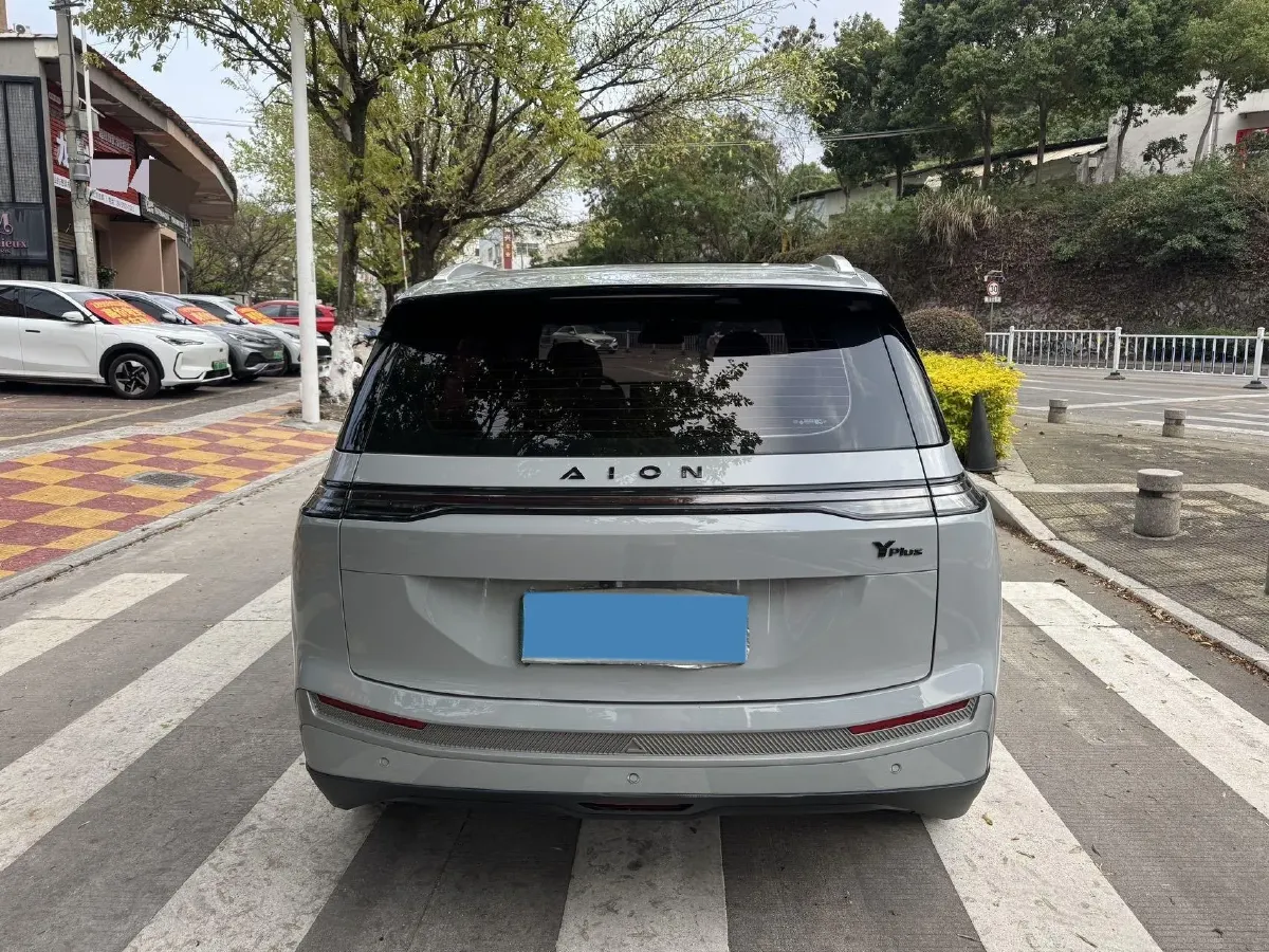 2024 Leapmotor C11 1.5L 95HP L4 REEV 43.74KWH,autocango,china used car exporter,china ev exporter,chinese used car exporter,chinese used ev exporter