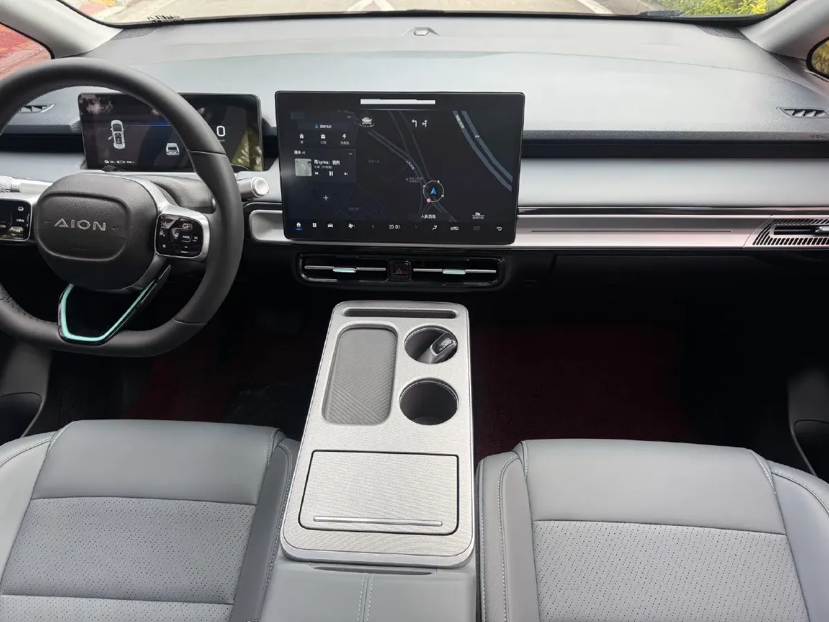 2024 Leapmotor C11 1.5L 95HP L4 REEV 43.74KWH,autocango,china used car exporter,china ev exporter,chinese used car exporter,chinese used ev exporter