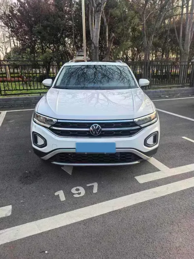 2023 Volkswagen T-Roc 1.4T 150HP L4 7DCT,autocango,china used car exporter,china ev exporter,chinese used car exporter,chinese used ev exporter