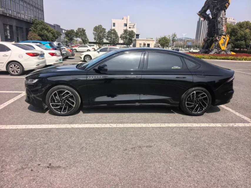 2022 Lincoln Z 2.0T 246HP L4 8AT,autocango,china used car exporter,china ev exporter,chinese used car exporter,chinese used ev exporter