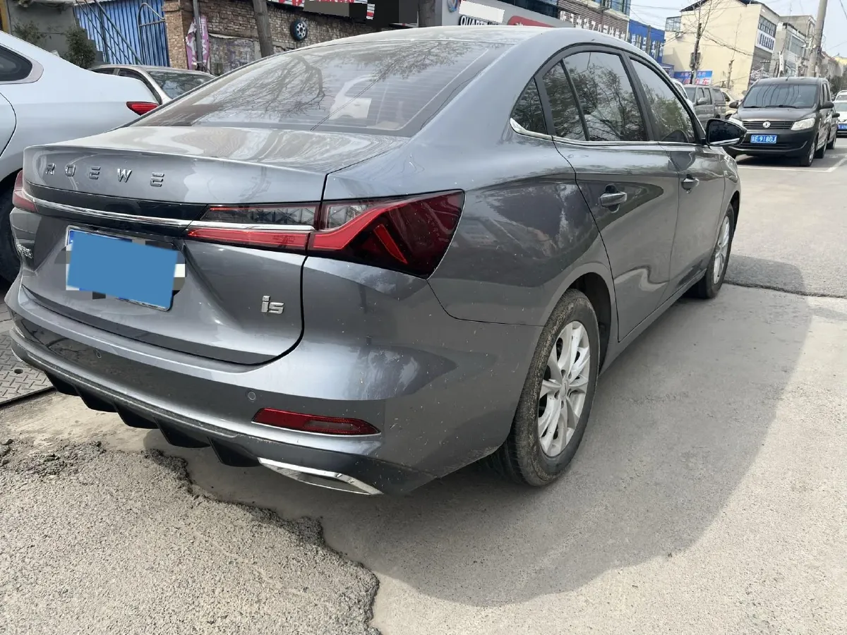 2023 Roewe i5 1.5L 129HP L4 CVT,autocango,china used car exporter,china ev exporter,chinese used car exporter,chinese used ev exporter