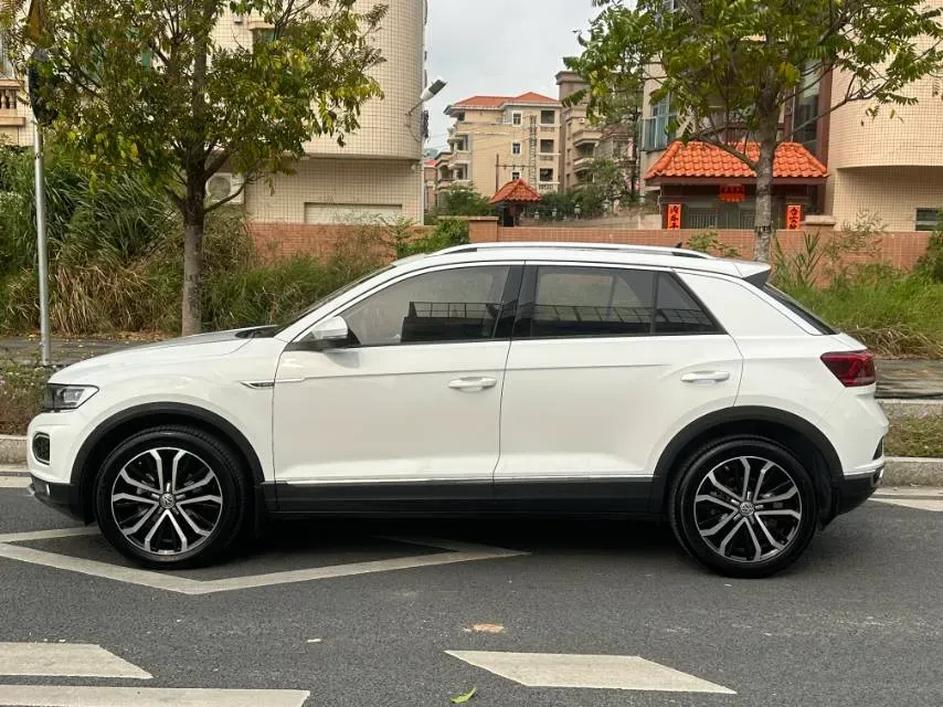 2020 Volkswagen T-Roc 1.4T 150HP L4 7DCT,autocango,china used car exporter,china ev exporter,chinese used car exporter,chinese used ev exporter