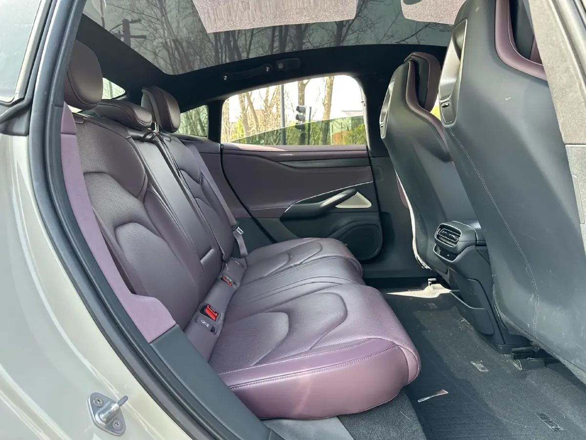 2024 MI SU7 BEV 101KWH,autocango,china used car exporter,china ev exporter,chinese used car exporter,chinese used ev exporter