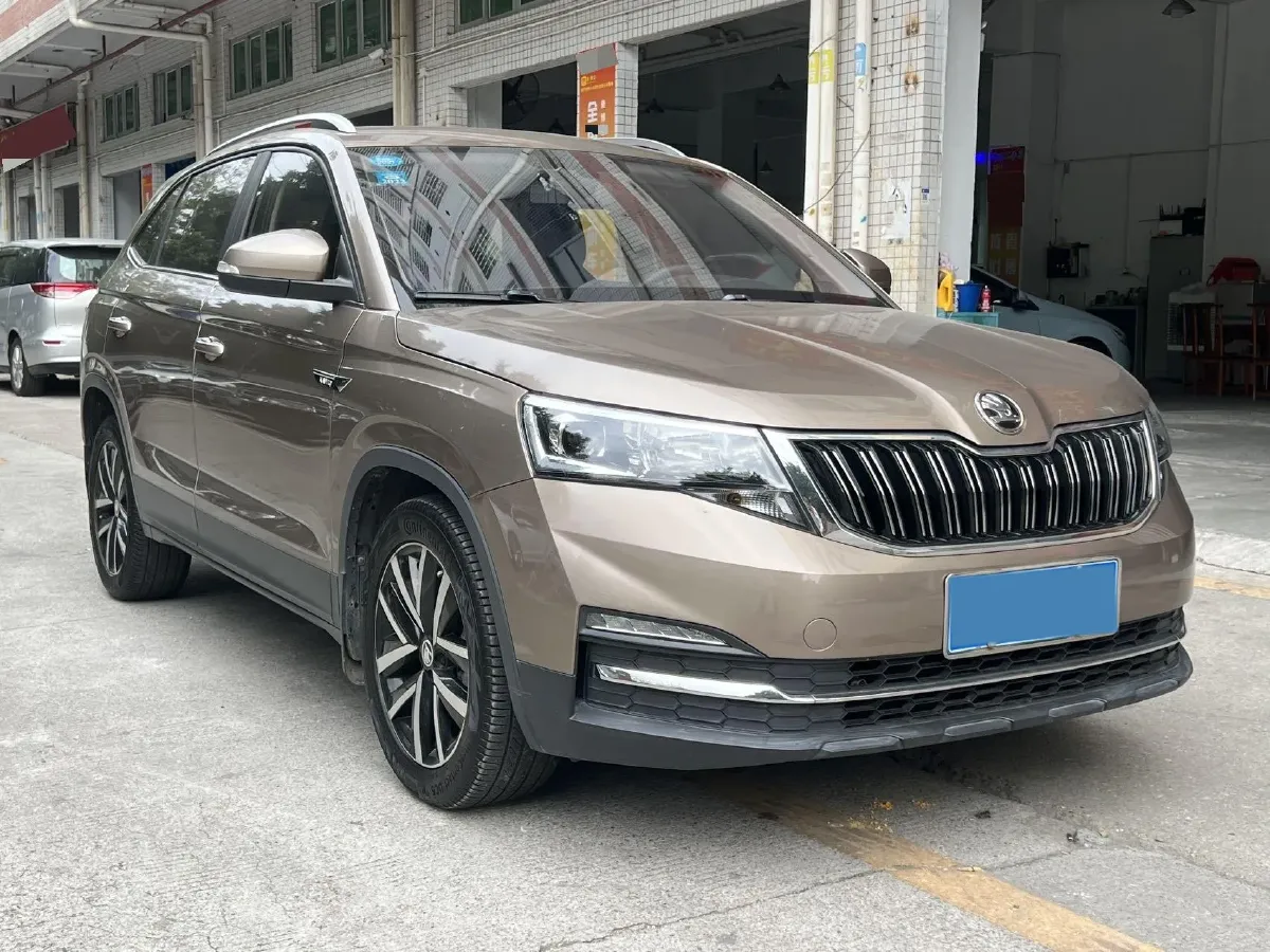 2020 Skoda Kamiq 1.5L 112HP L4 6AT,autocango,china used car exporter,china ev exporter,chinese used car exporter,chinese used ev exporter