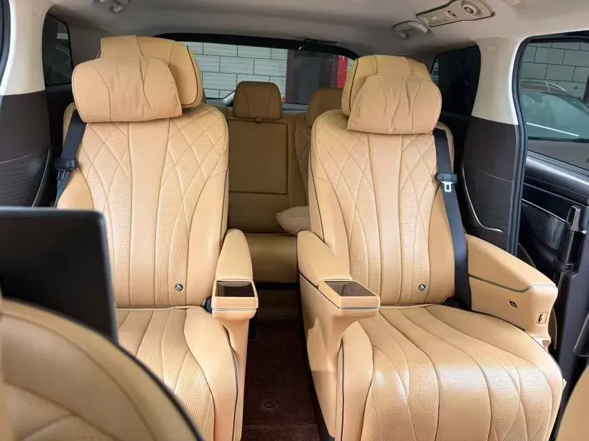 2024 Denza D9 1.5T 139HP L4 E-CVT PHEV 40KWH,autocango,china used car exporter,china ev exporter,chinese used car exporter,chinese used ev exporter