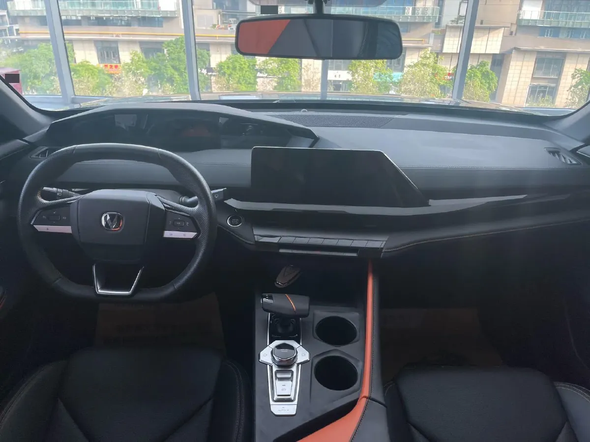 2023 ChangAn UNI-V iDD 1.5T 170HP L4 6TCT PHEV 18.4KWH,autocango,china used car exporter,china ev exporter,chinese used car exporter,chinese used ev exporter