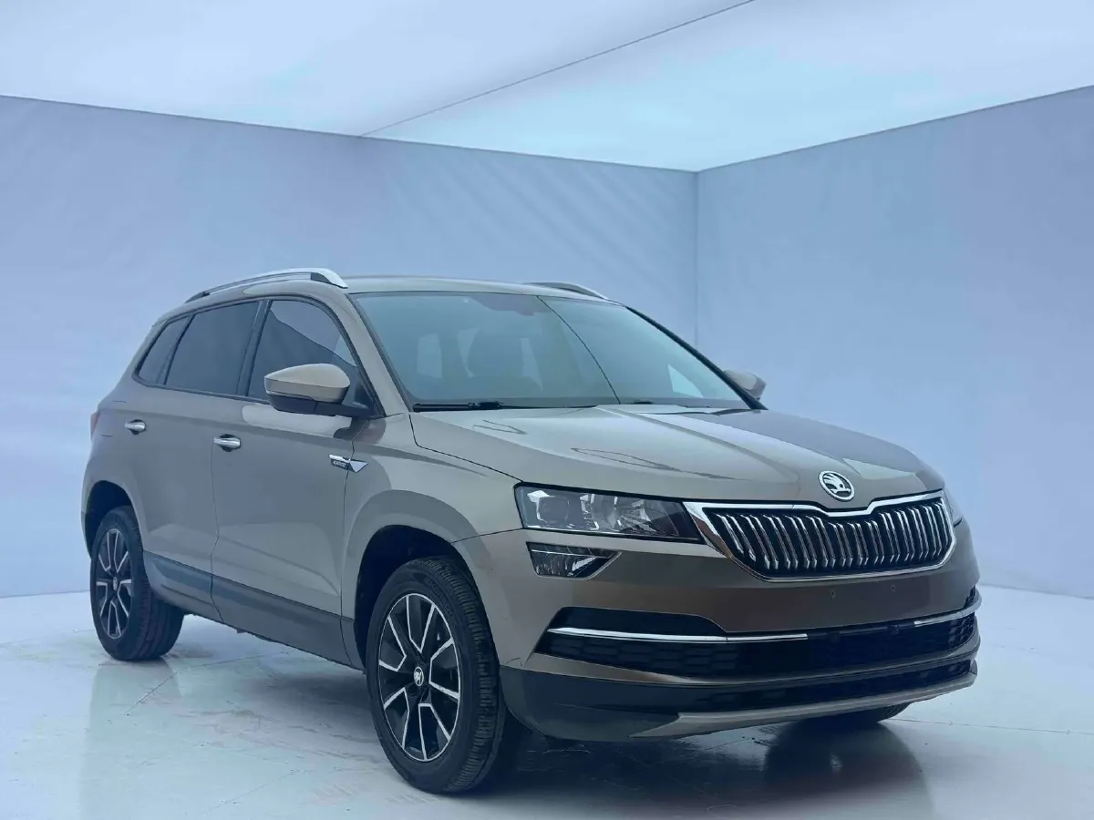 2021 Skoda Karoq 1.4T 150HP L4 7DCT,autocango,china used car exporter,china ev exporter,chinese used car exporter,chinese used ev exporter