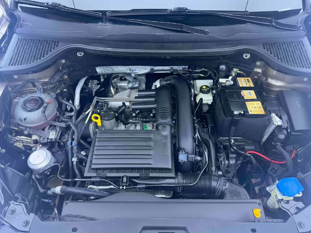 2021 Skoda Karoq 1.4T 150HP L4 7DCT,autocango,china used car exporter,china ev exporter,chinese used car exporter,chinese used ev exporter