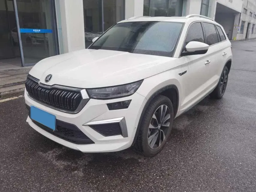 2022 Skoda Kodiak 2.0T 186HP L4 7DCT,autocango,china used car exporter,china ev exporter,chinese used car exporter,chinese used ev exporter