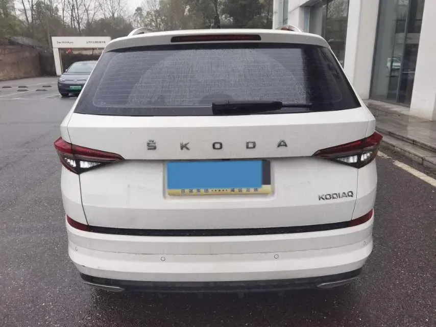 2022 Skoda Kodiak 2.0T 186HP L4 7DCT,autocango,china used car exporter,china ev exporter,chinese used car exporter,chinese used ev exporter