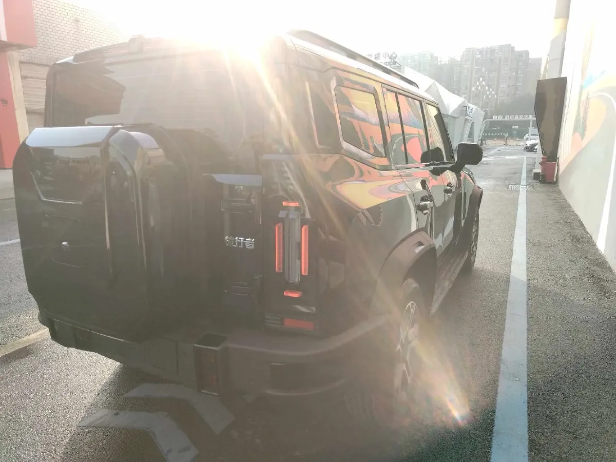 2025 Jetour Traveller 1.5T 184HP L4 7DCT,autocango,china used car exporter,china ev exporter,chinese used car exporter,chinese used ev exporter