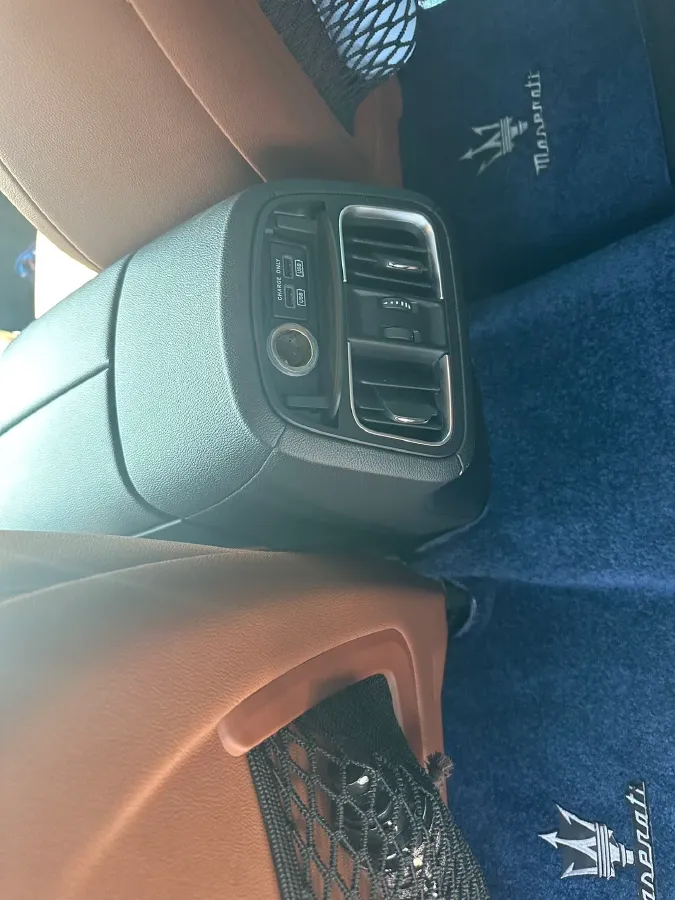 2019 Maserati Levante 3.0T 350HP V6 8AT,autocango,china used car exporter,china ev exporter,chinese used car exporter,chinese used ev exporter