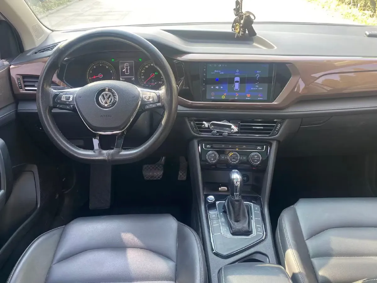 2021 Volkswagen Tharu 1.4T 150HP L4 7DCT,autocango,china used car exporter,china ev exporter,chinese used car exporter,chinese used ev exporter