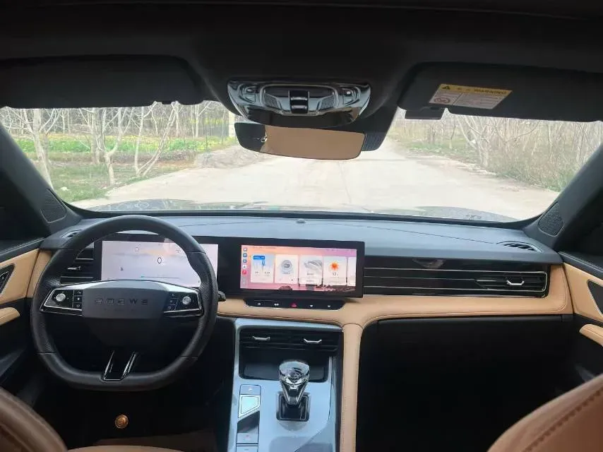 2023 Roewe RX5 1.5T 188HP L4 7DCT,autocango,china used car exporter,china ev exporter,chinese used car exporter,chinese used ev exporter