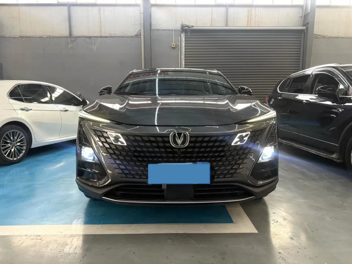 2022 ChangAn UNI-T 1.5T 188HP L4 7DCT,autocango,china used car exporter,china ev exporter,chinese used car exporter,chinese used ev exporter
