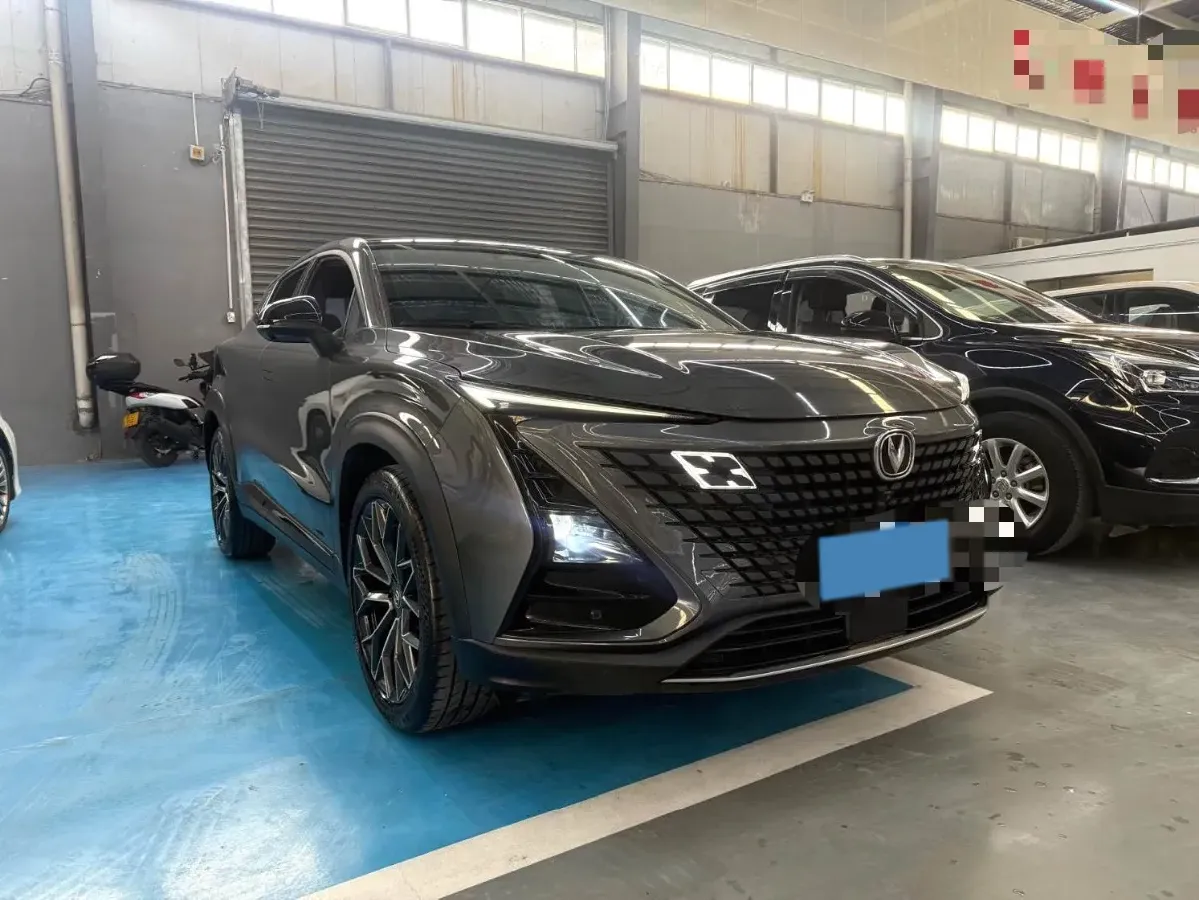 2022 ChangAn UNI-T 1.5T 188HP L4 7DCT,autocango,china used car exporter,china ev exporter,chinese used car exporter,chinese used ev exporter