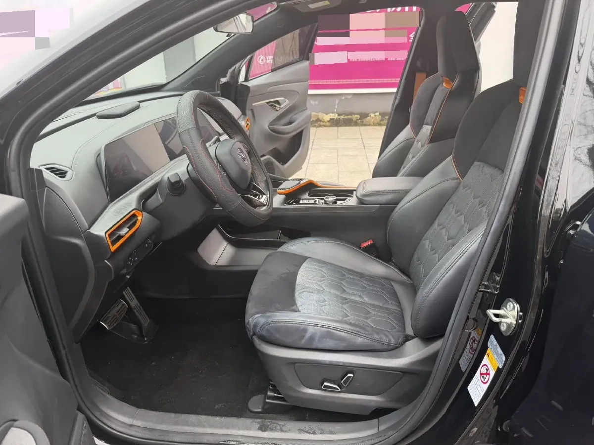 2022 ChangAn UNI-T 2.0T 233HP L4 8AT,autocango,china used car exporter,china ev exporter,chinese used car exporter,chinese used ev exporter