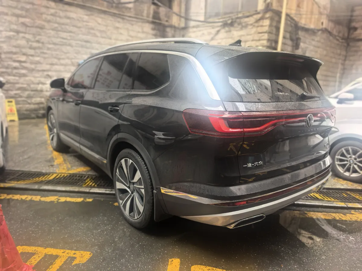 2023 Volkswagen Talagon 2.0T 220HP L4 7DCT,autocango,china used car exporter,china ev exporter,chinese used car exporter,chinese used ev exporter