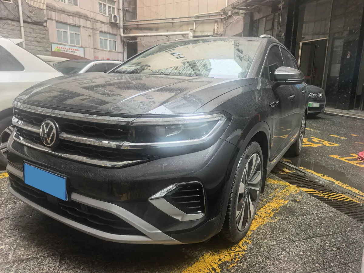 2023 Volkswagen Talagon 2.0T 220HP L4 7DCT,autocango,china used car exporter,china ev exporter,chinese used car exporter,chinese used ev exporter