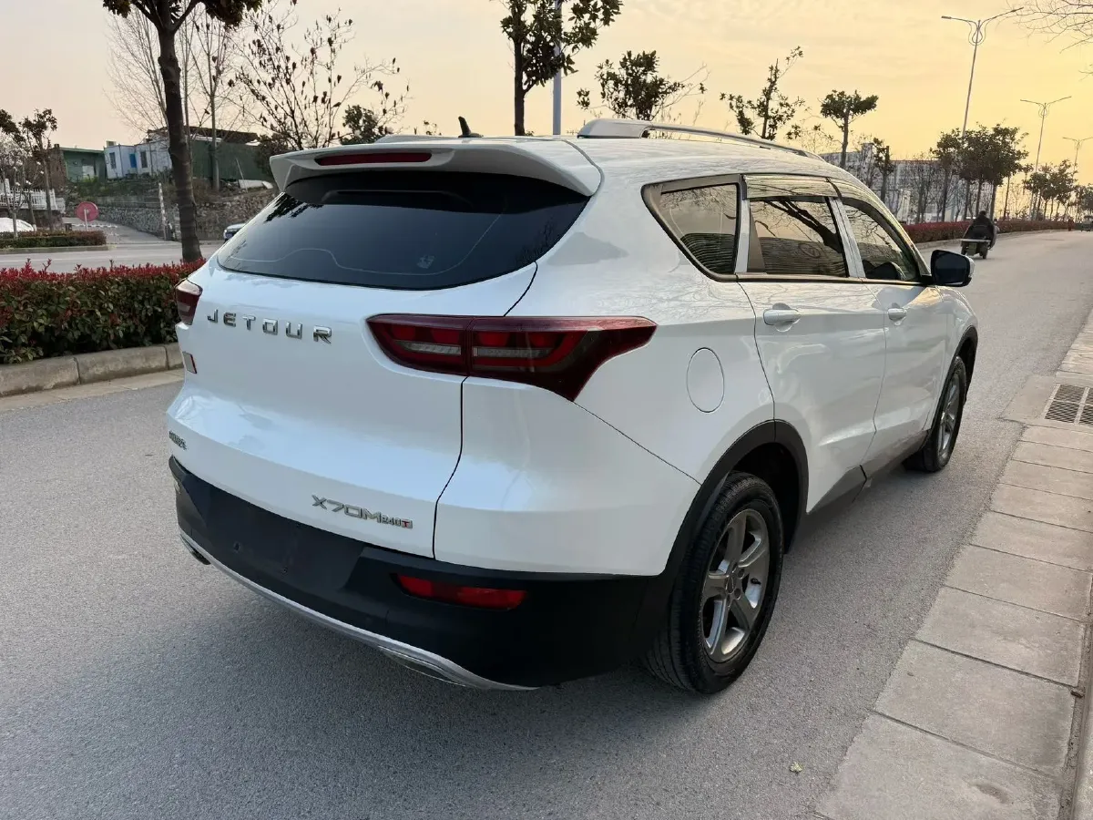 2020 Jetour X70M 1.5T 156HP L4 6MT,autocango,china used car exporter,china ev exporter,chinese used car exporter,chinese used ev exporter