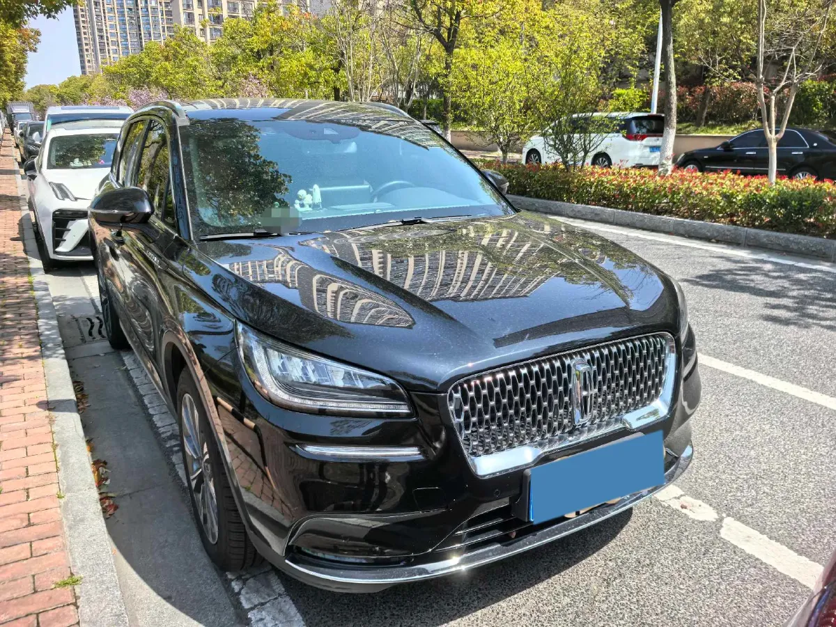 2022 Lincoln Corsair 2.0T 245HP L4 8AT,autocango,china used car exporter,china ev exporter,chinese used car exporter,chinese used ev exporter