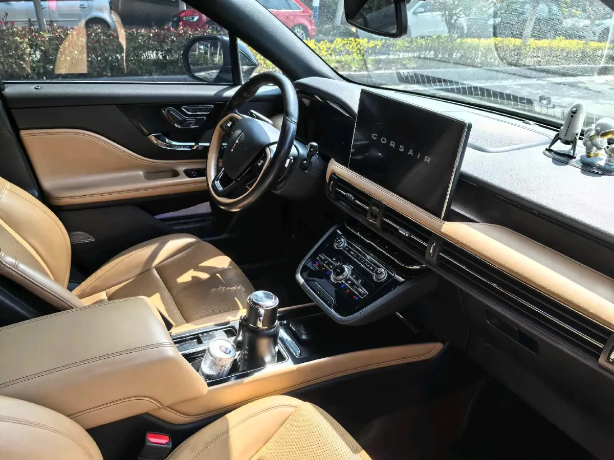 2022 Lincoln Corsair 2.0T 245HP L4 8AT,autocango,china used car exporter,china ev exporter,chinese used car exporter,chinese used ev exporter