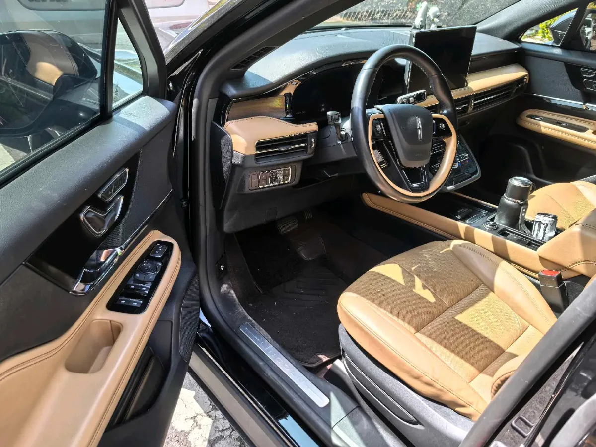 2022 Lincoln Corsair 2.0T 245HP L4 8AT,autocango,china used car exporter,china ev exporter,chinese used car exporter,chinese used ev exporter