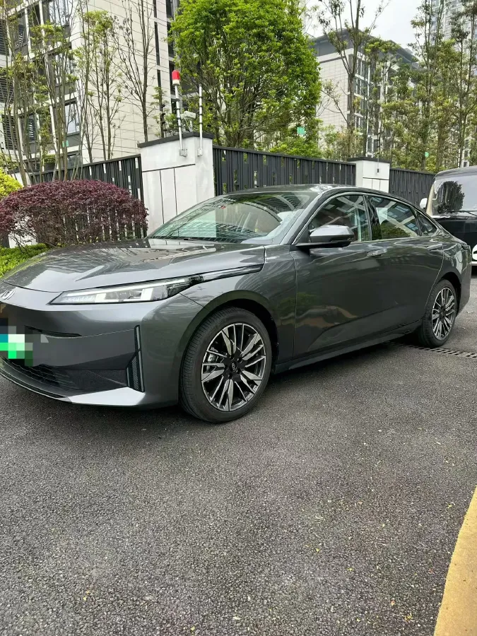 2024 ChangAn QiYuan A05 1.5L 110HP L4 E-CVT PHEV 18.99KWH,autocango,china used car exporter,china ev exporter,chinese used car exporter,chinese used ev exporter